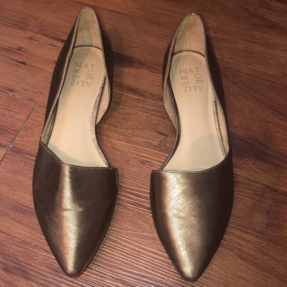 Bronze flat slip-ons